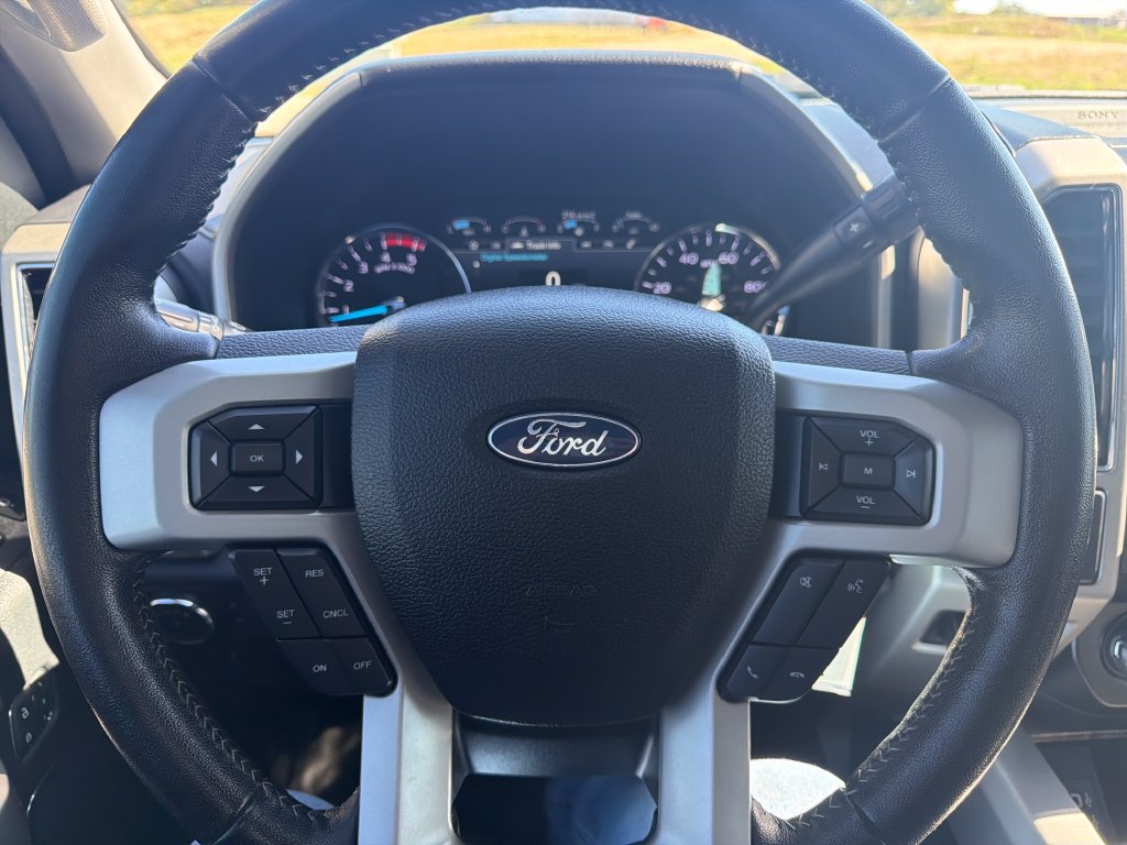 Used 2018 Ford F350 Lariat w/ Tow Technology Bundle AWD/4WD image 11