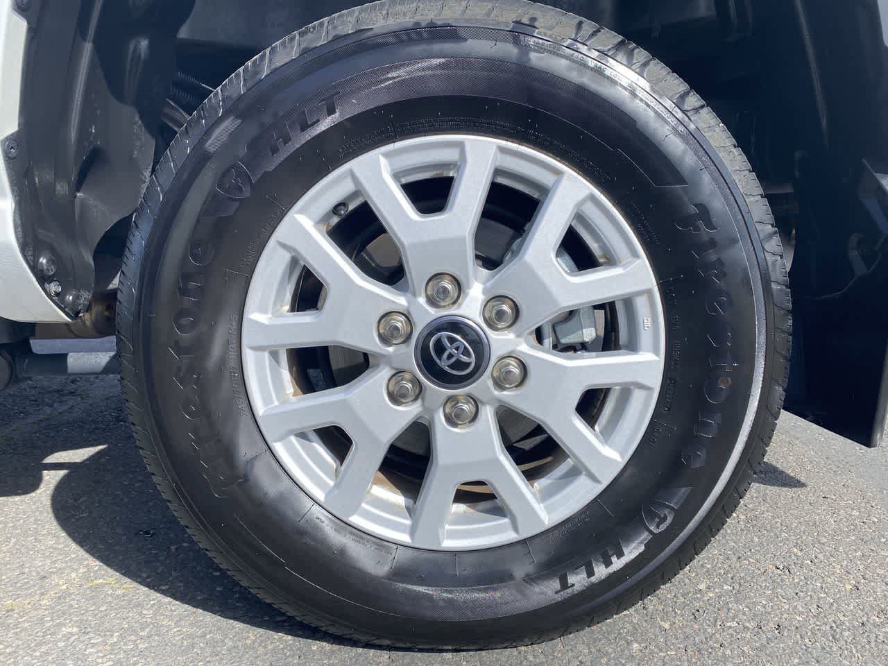 Certified 2024 Toyota Tacoma SR5 AWD/4WD image 19