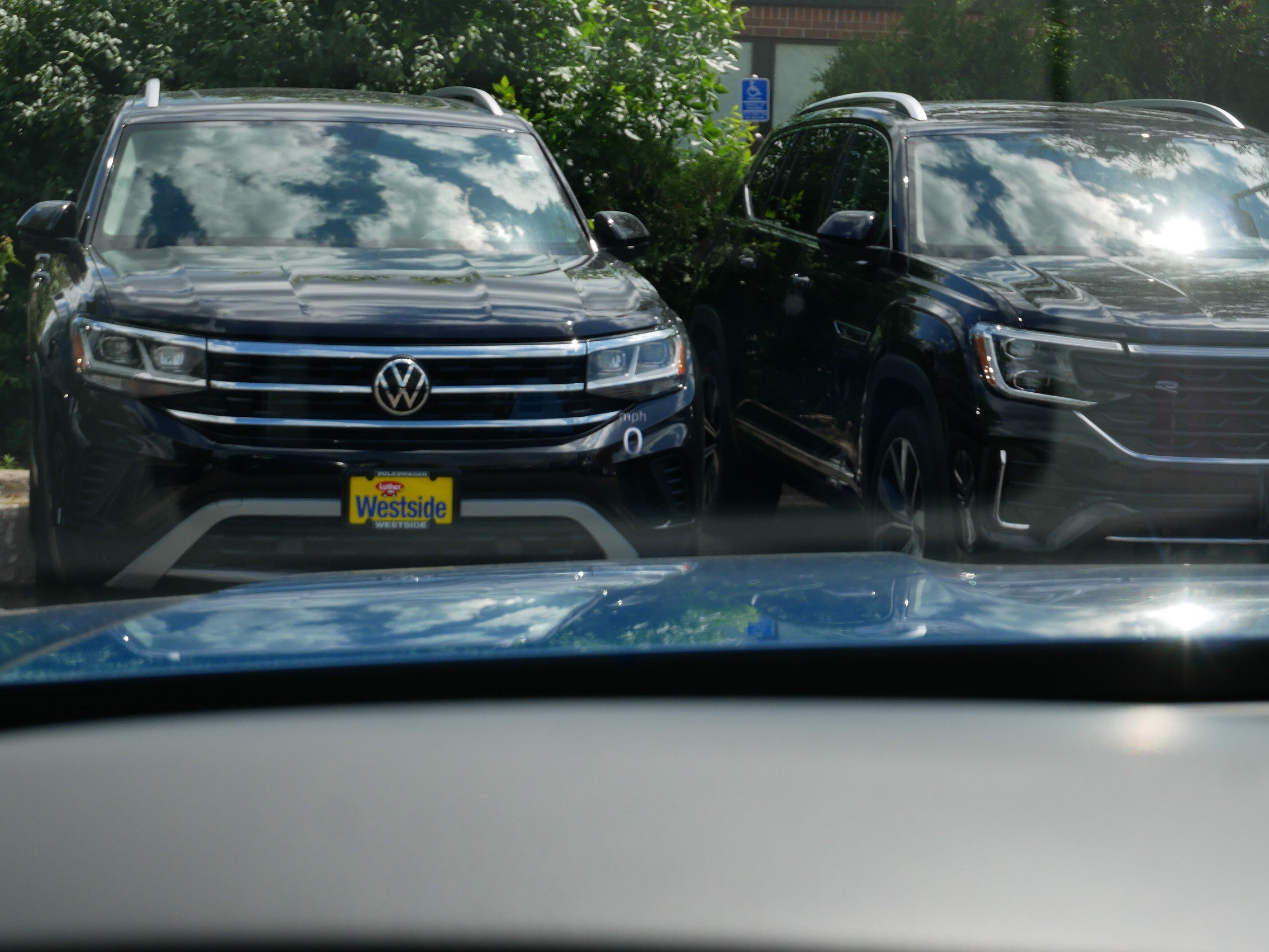 Certified 2025 Volkswagen Atlas SEL AWD/4WD image 34