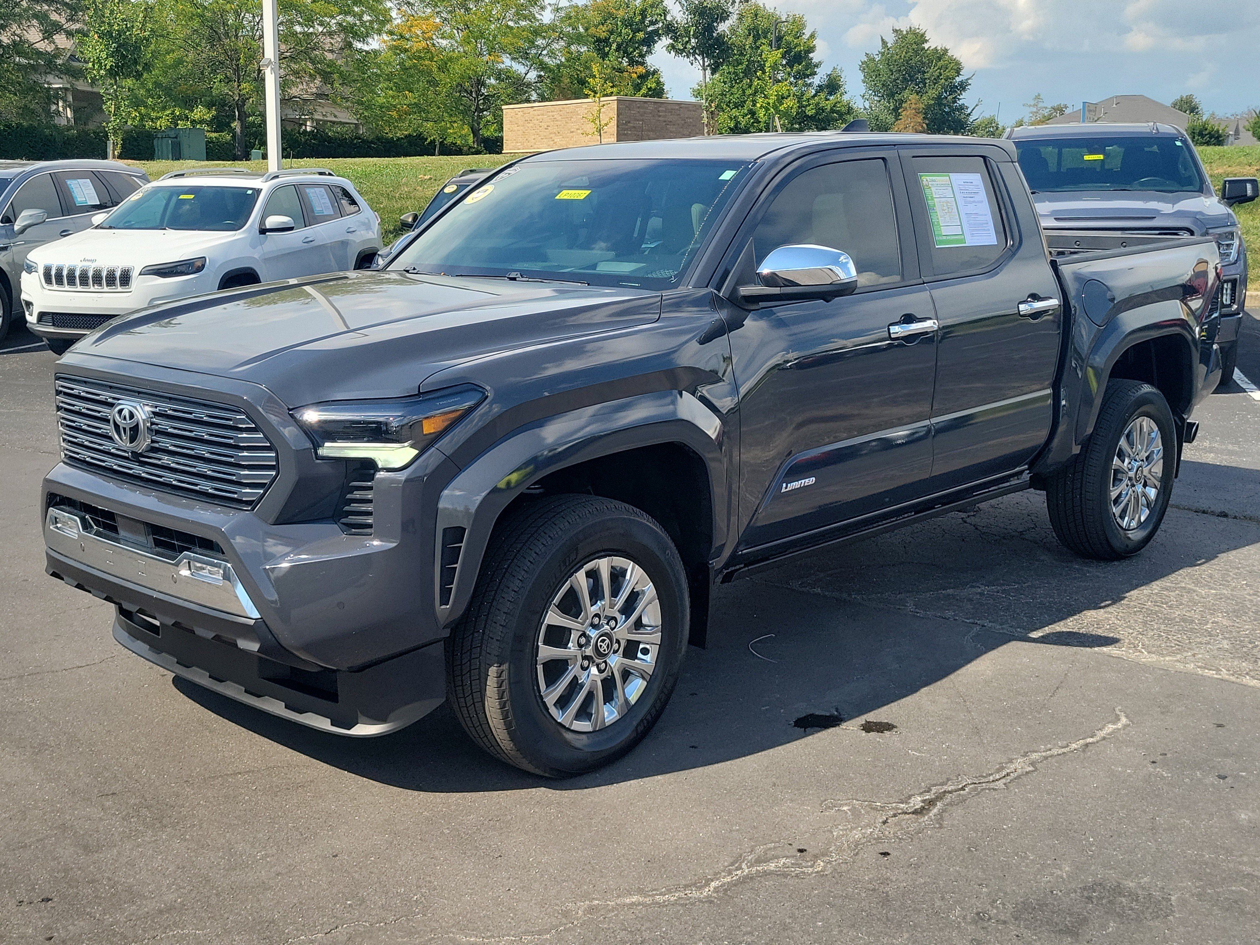 Used 2024 Toyota Tacoma Limited w/ Limited Package (LT) AWD/4WD image 2