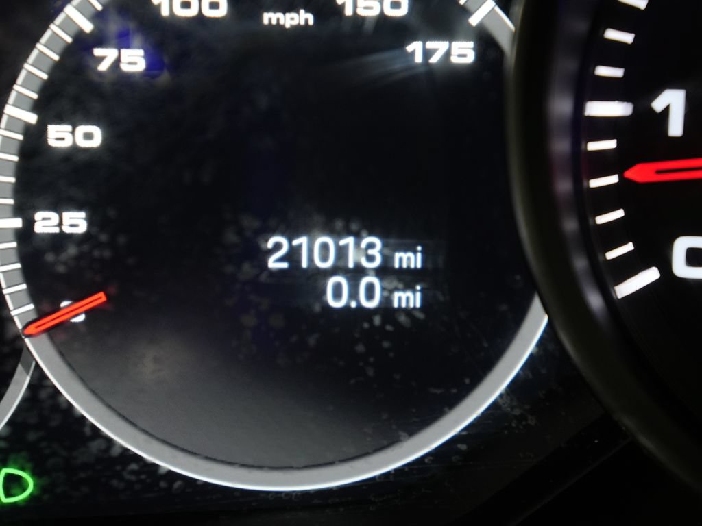 Certified 2023 Porsche Cayenne AWD/4WD image 25