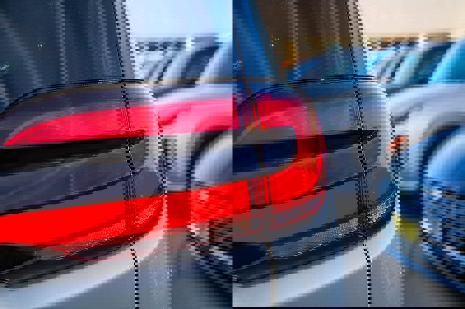 Used 2023 Chrysler Pacifica Limited image 11