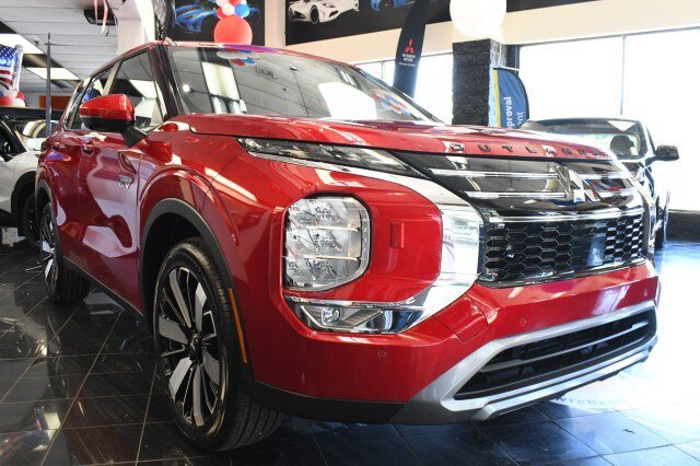New 2026 Mitsubishi Outlander SE AWD/4WD image 3