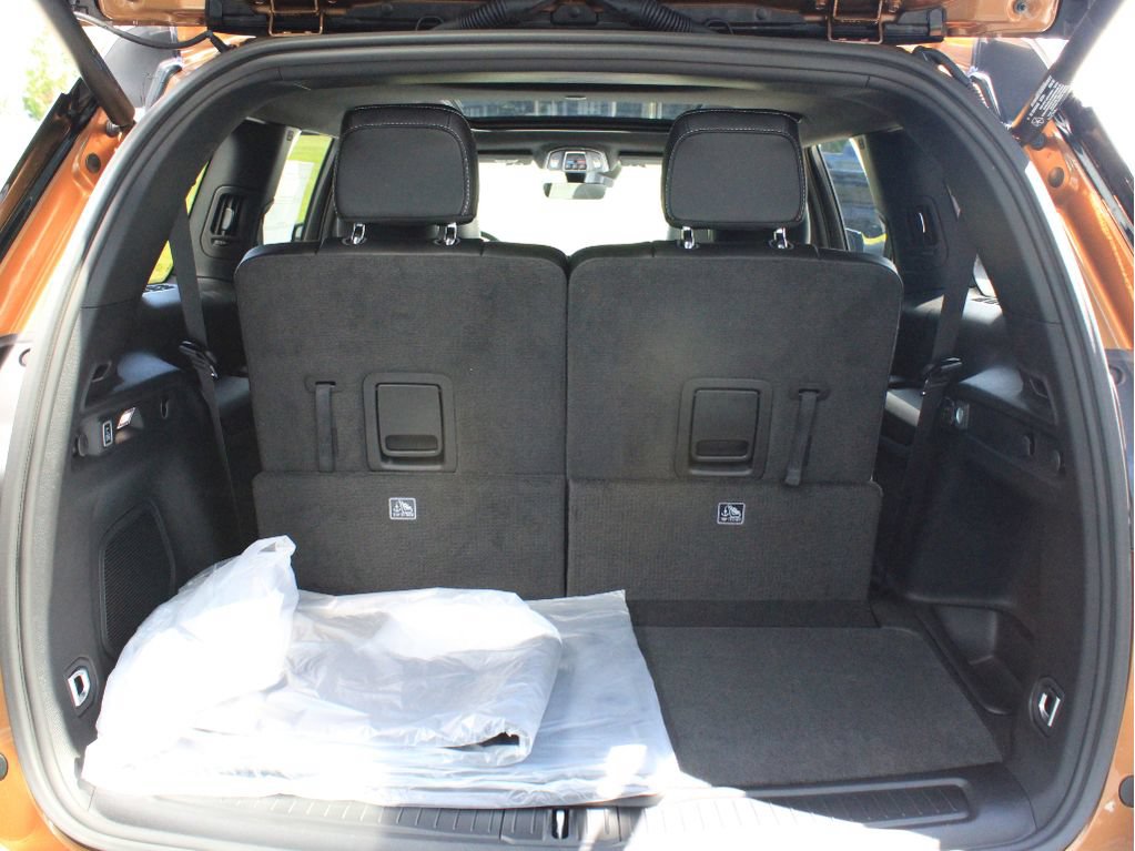 New 2026 Jeep Grand Cherokee L Limited w/ Limited Altitude Package AWD/4WD image 36