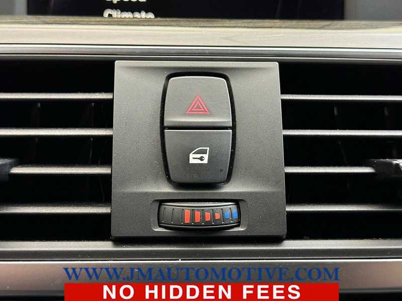 Used 2017 BMW 330i xDrive Sedan image 38