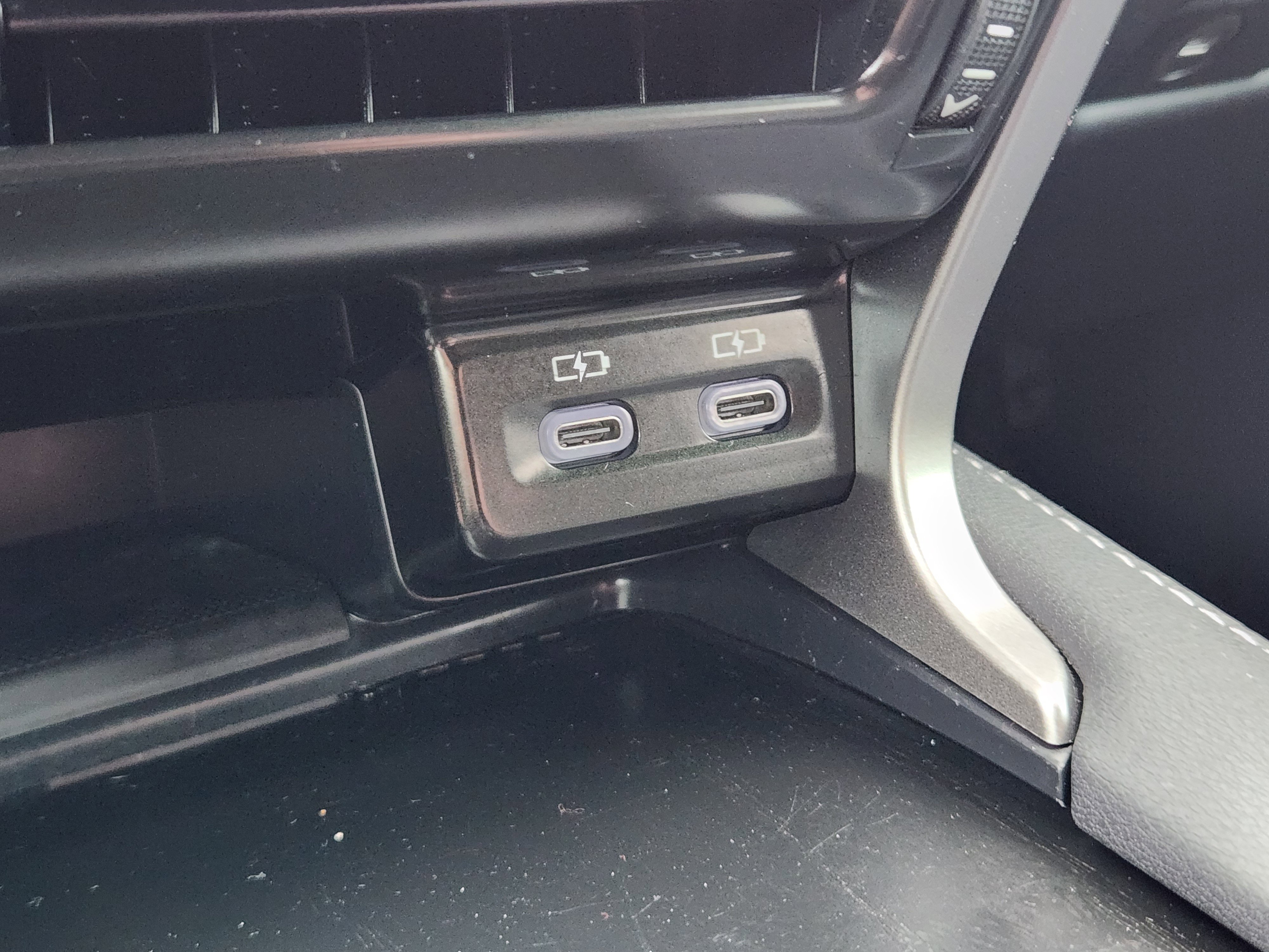 Used 2024 Lexus RX 350 Premium w/ Accessory Package (Z1) image 22