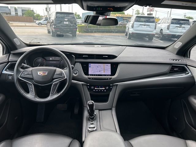 Certified 2023 Cadillac XT5 Premium Luxury AWD/4WD image 16