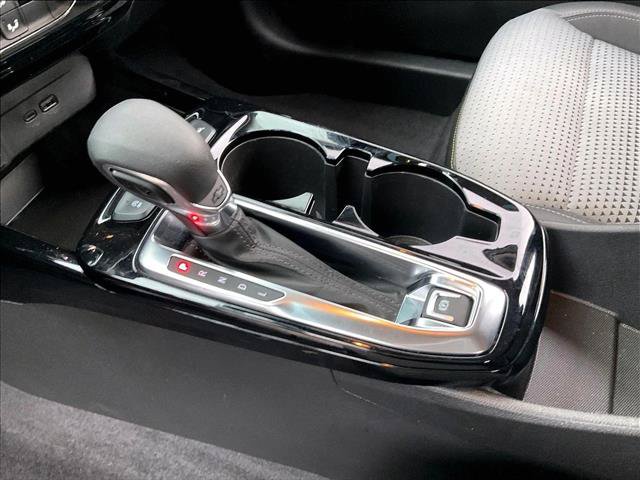 Used 2025 Chevrolet Trax LT FWD image 15