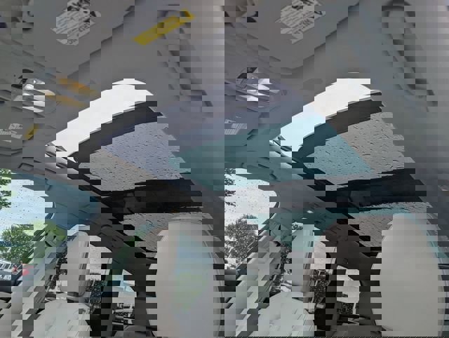 Used 2023 Volvo XC60 T8 Ultimate w/ Climate Package image 27