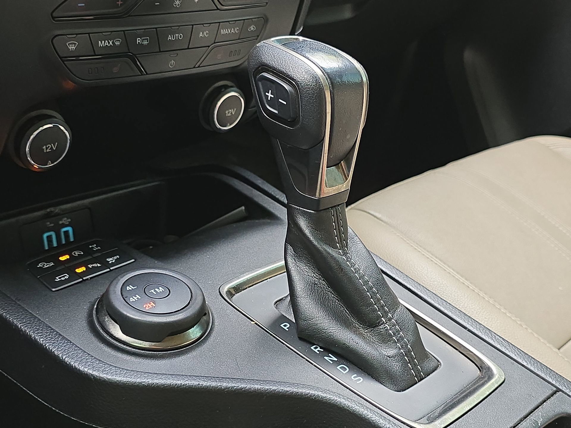 Certified 2019 Ford Ranger Lariat w/ Equipment Group 501A Mid image 20