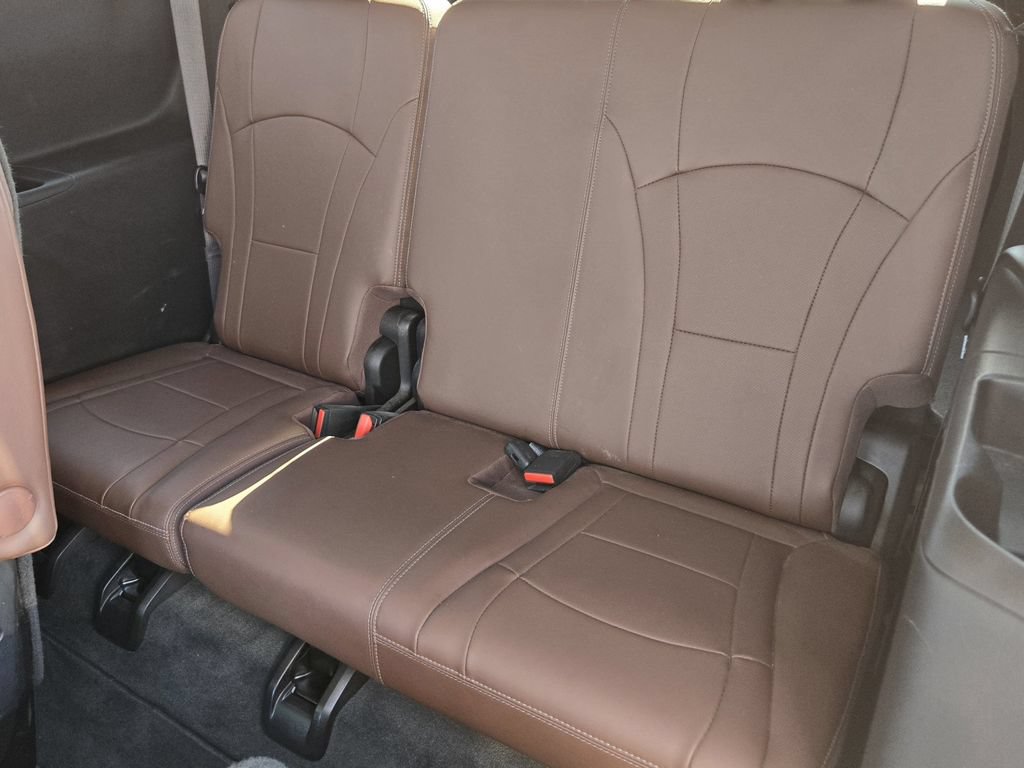 Used 2019 Buick Enclave Avenir w/ Avenir Technology Package FWD image 29