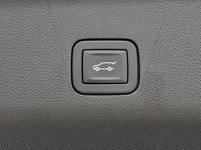 Certified 2025 Cadillac Escalade ESV Sport w/ LPO, Floor Liner Package image 29