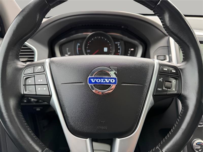 Used 2015 Volvo XC60 T5 Platinum FWD image 51
