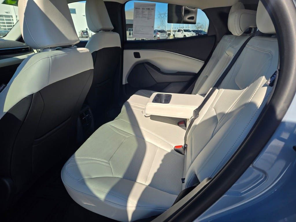 Certified 2025 Ford Mustang Mach-E Premium image 19