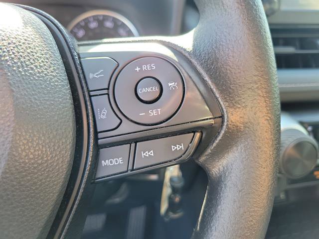 Used 2019 Toyota RAV4 LE image 57