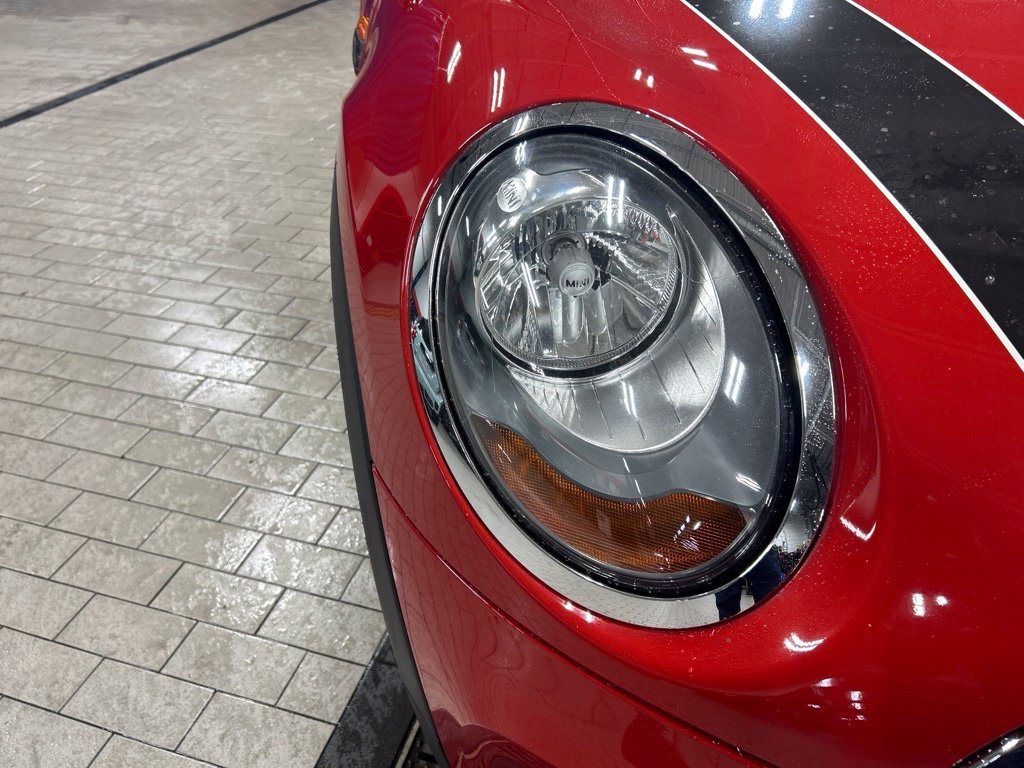 Used 2017 MINI Cooper 2-Door Hardtop FWD image 15