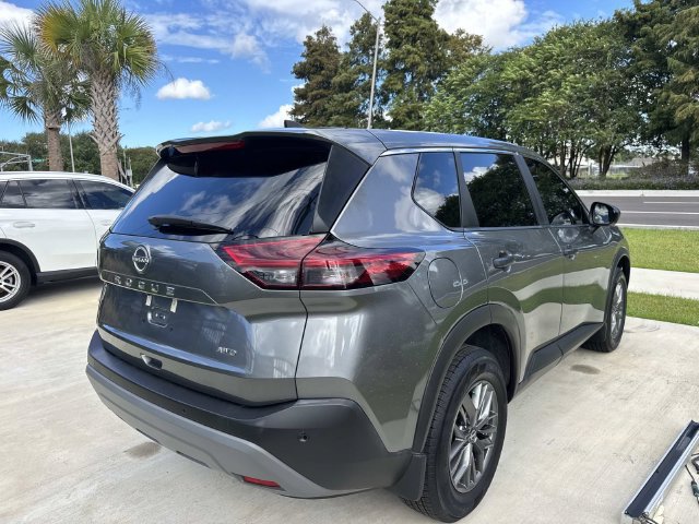 Used 2023 Nissan Rogue S AWD/4WD image 7