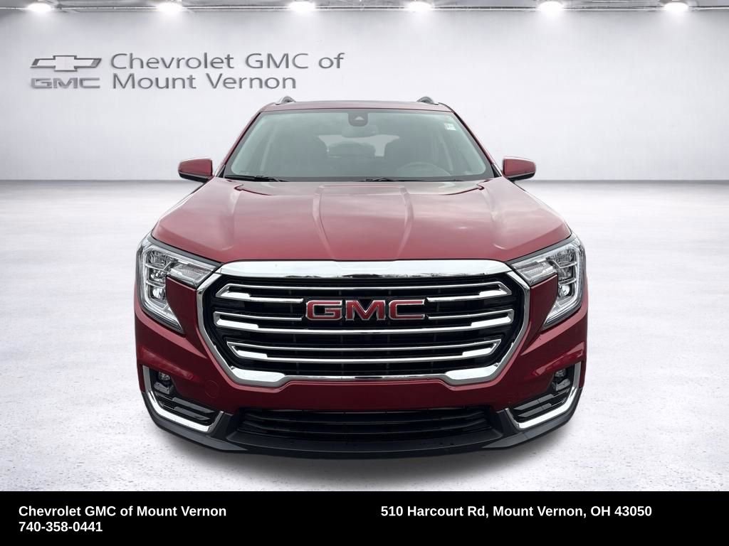 Used 2023 GMC Terrain SLT w/ LPO, Floor Liner Package image 9
