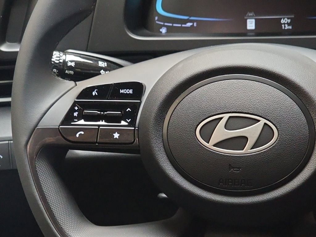 New 2026 Hyundai Elantra SEL Sport FWD image 15
