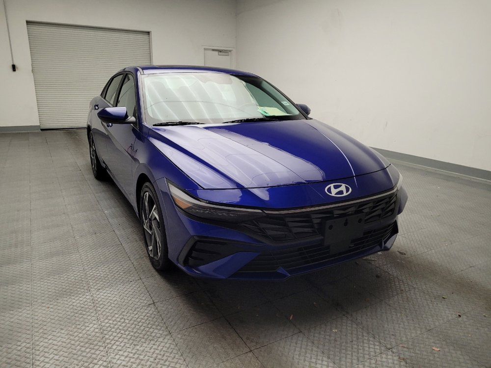 Used 2025 Hyundai Elantra SEL image 14