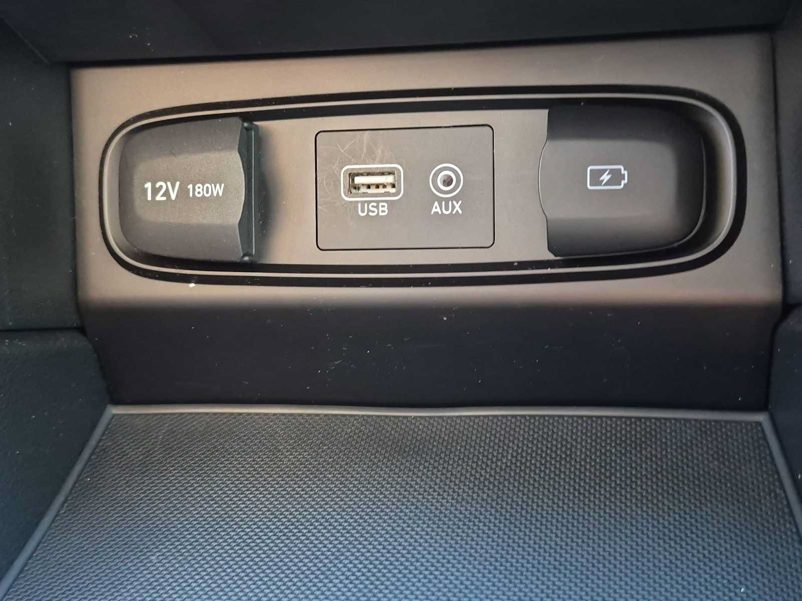Used 2020 Hyundai Santa Fe SEL FWD image 29
