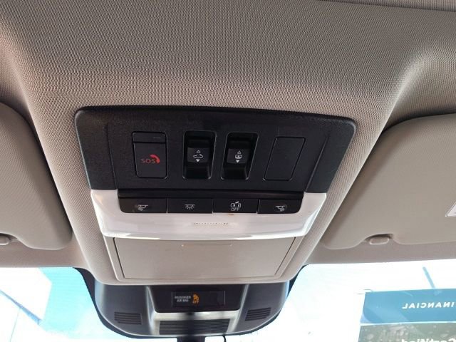 Used 2022 Nissan Rogue SL w/ SL Premium Package image 21