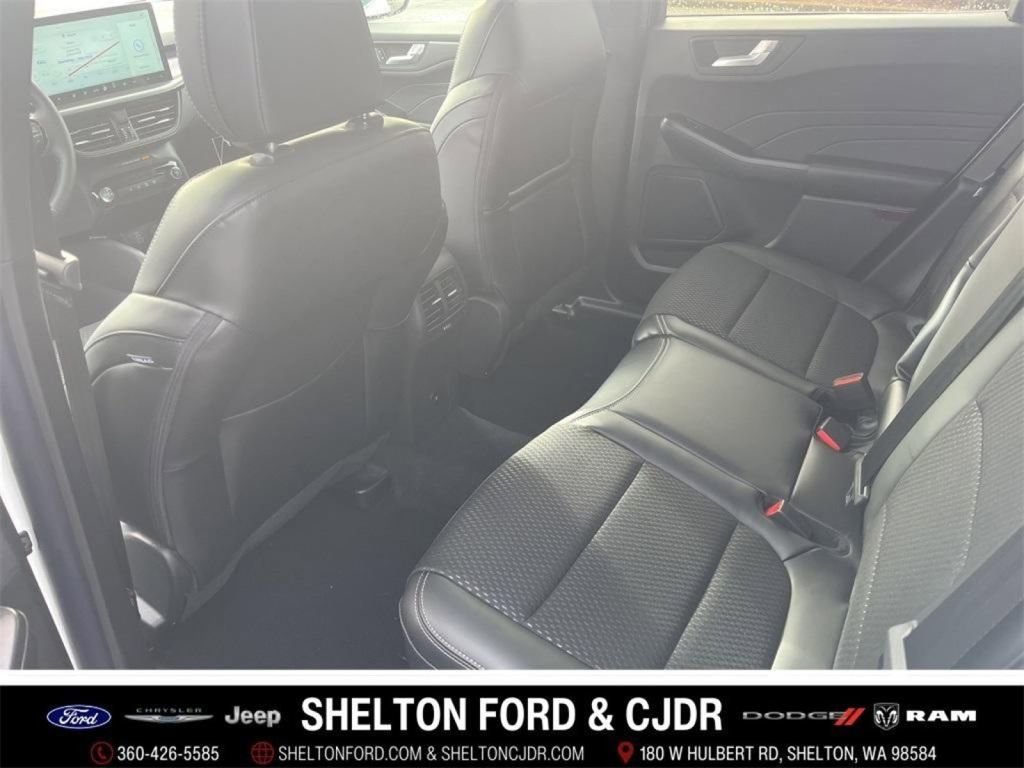 New 2025 Ford Escape SE FWD image 24