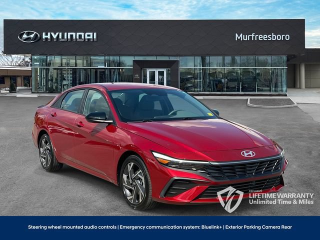 Certified 2025 Hyundai Elantra SEL FWD image 3