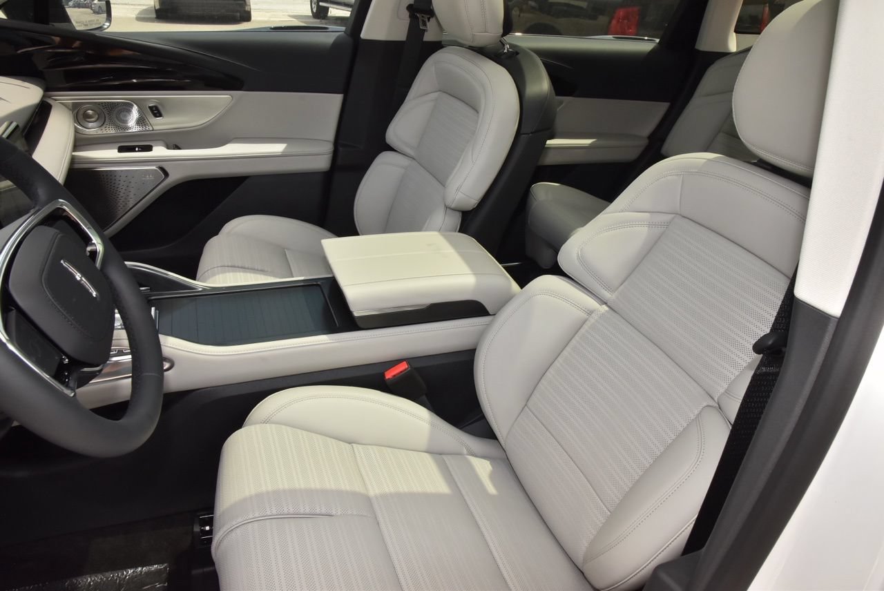 New 2026 Lincoln Nautilus Reserve AWD/4WD image 41