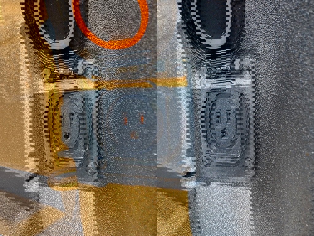 Used 2025 Chevrolet Silverado 2500 Custom w/ Custom Convenience Package image 11