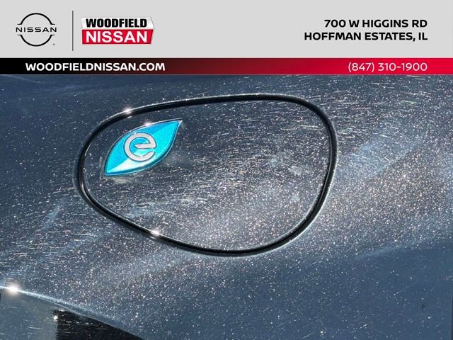 Used 2025 Chrysler Pacifica Select image 12