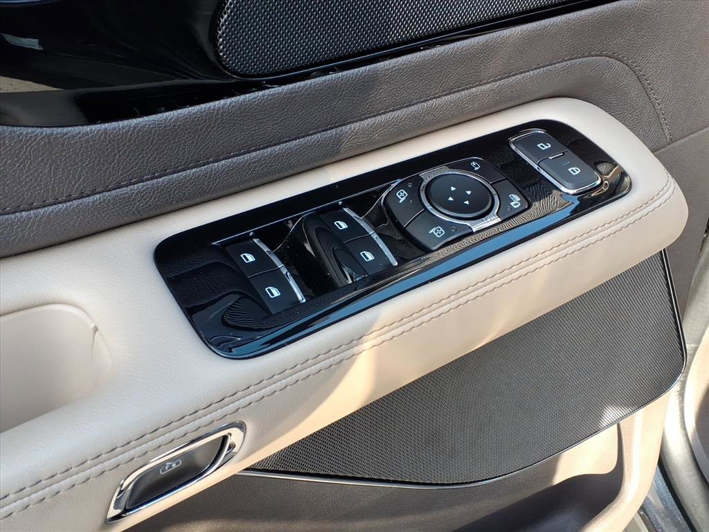 Certified 2023 Lincoln Aviator Reserve w/ Equipment Group 201A image 17