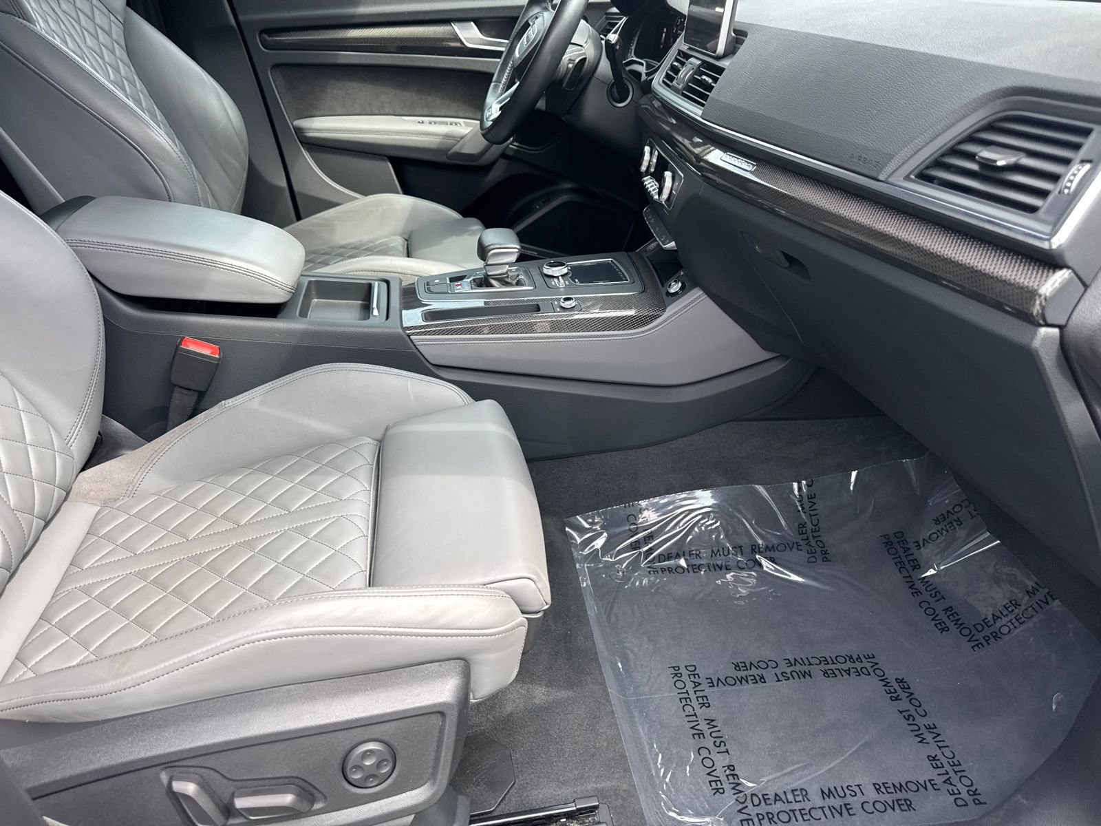 Used 2020 Audi SQ5 Prestige image 13