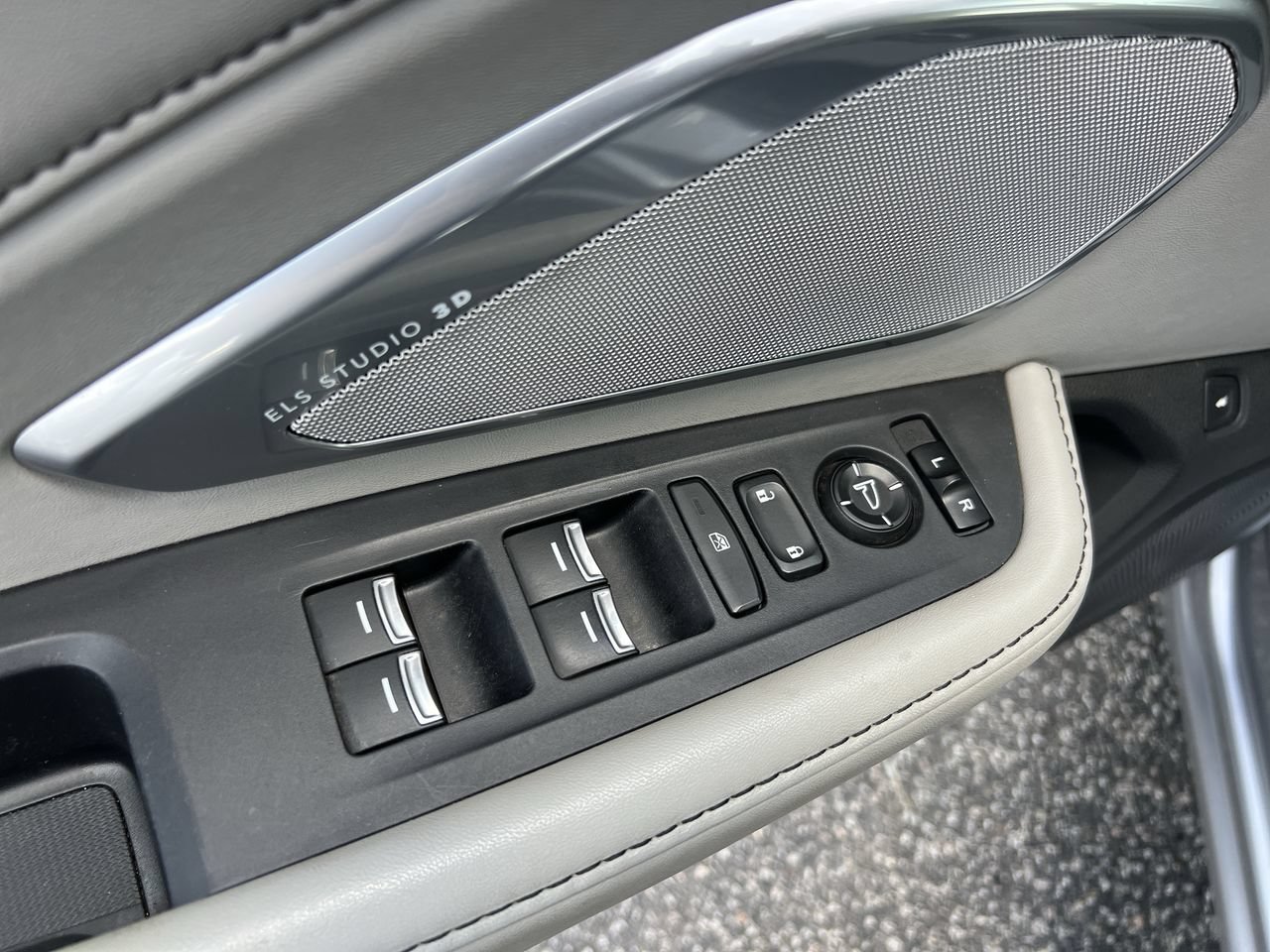 Used 2019 Acura RDX w/ Advance Package AWD/4WD image 15