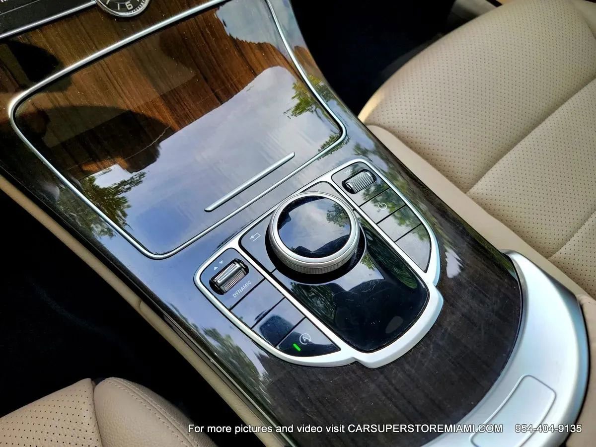 Used 2018 Mercedes-Benz C 300 Sedan image 33