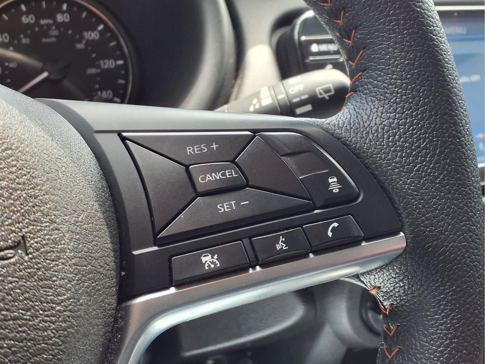 Used 2023 Nissan Kicks SR image 21