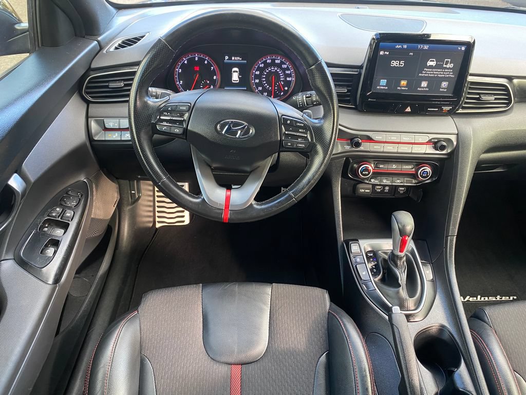 Used 2019 Hyundai Veloster Turbo FWD image 12