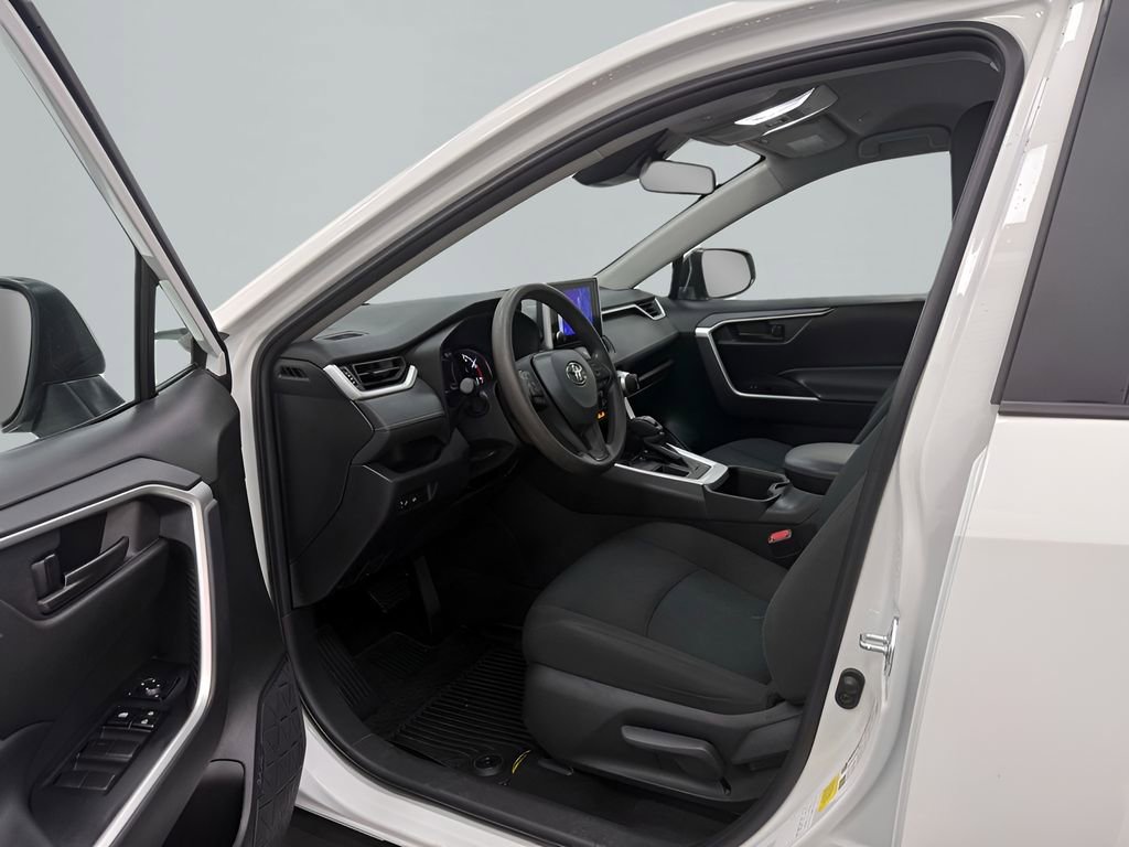 Used 2025 Toyota RAV4 LE FWD image 9