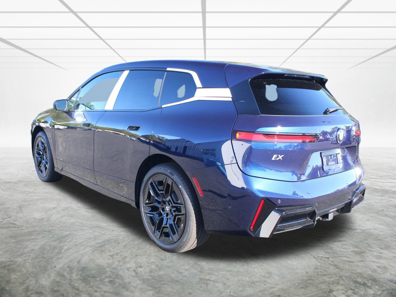 New 2026 BMW iX xDrive60 w/ M Sport Package image 5