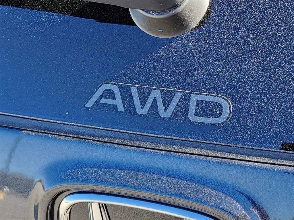 Used 2024 Honda CR-V EX image 9