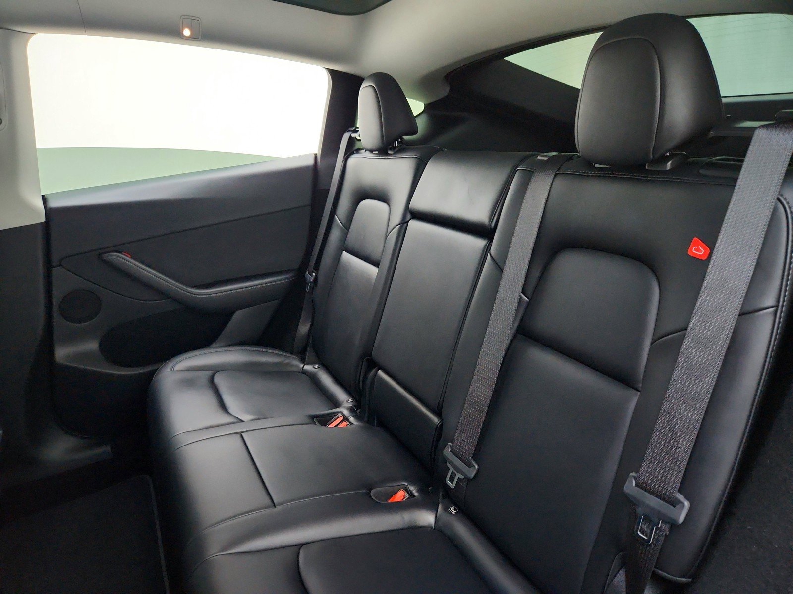 Used 2024 Tesla Model Y Performance image 21