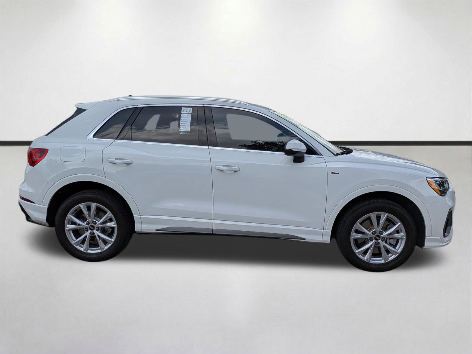 Used 2022 Audi Q3 2.0T Premium AWD/4WD image 3