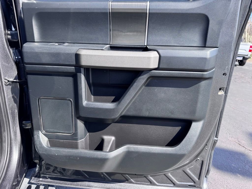 Used 2020 Ford F150 Raptor w/ Equipment Group 802A Luxury image 30