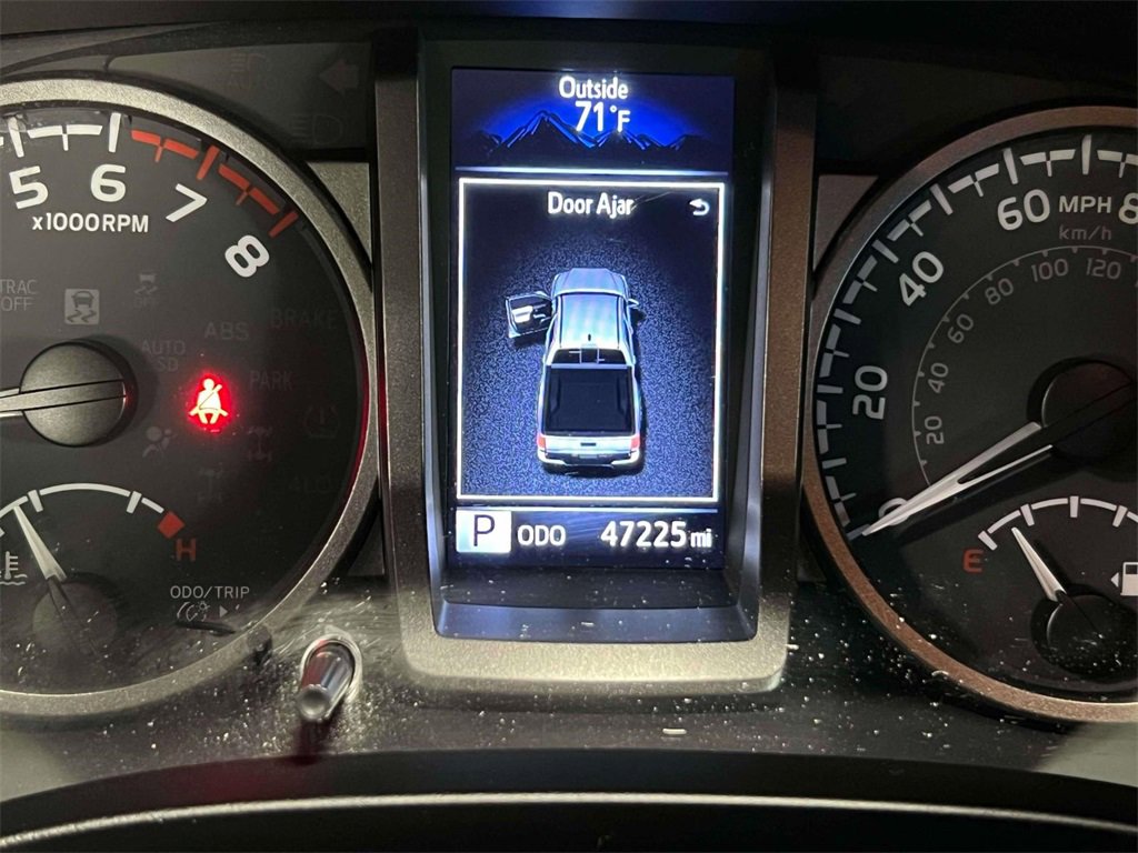 Used 2022 Toyota Tacoma TRD Sport image 27