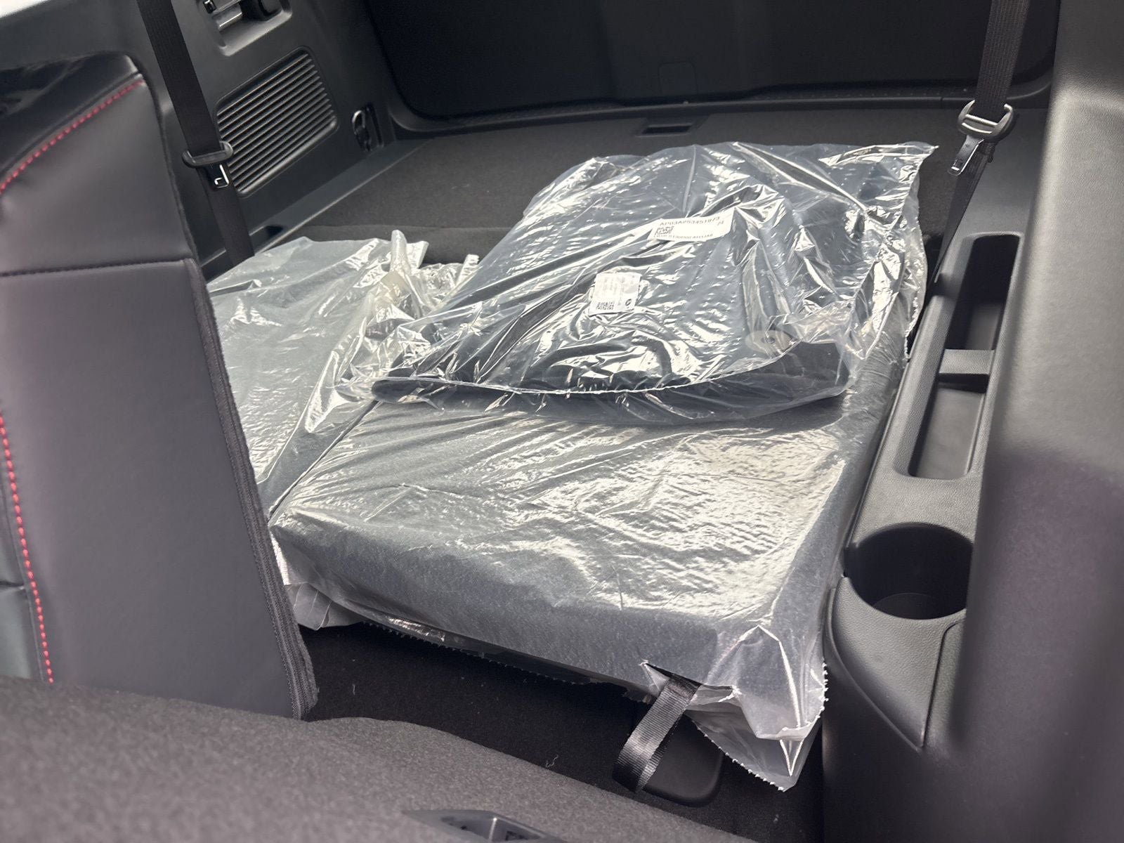 New 2026 Ford Explorer ST-Line w/ ST-Line Street Pack image 16