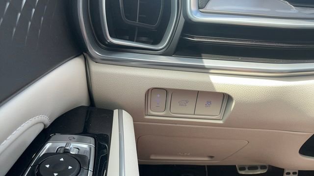 Certified 2025 Kia Sorento SX image 34