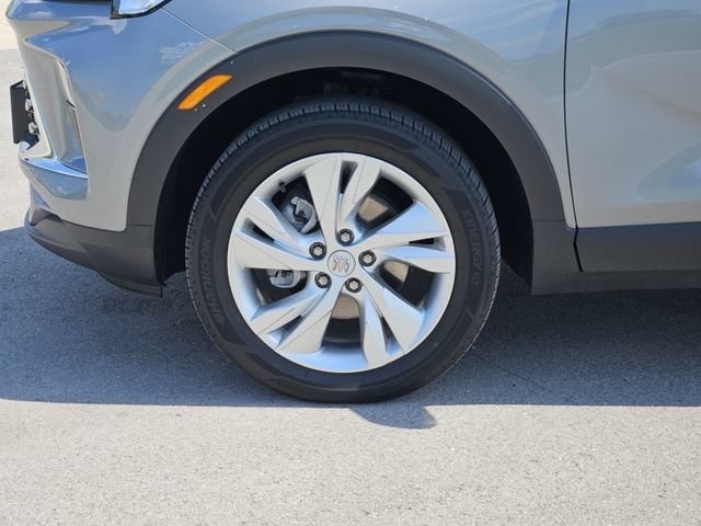 Used 2025 Buick Encore GX Preferred AWD/4WD image 12