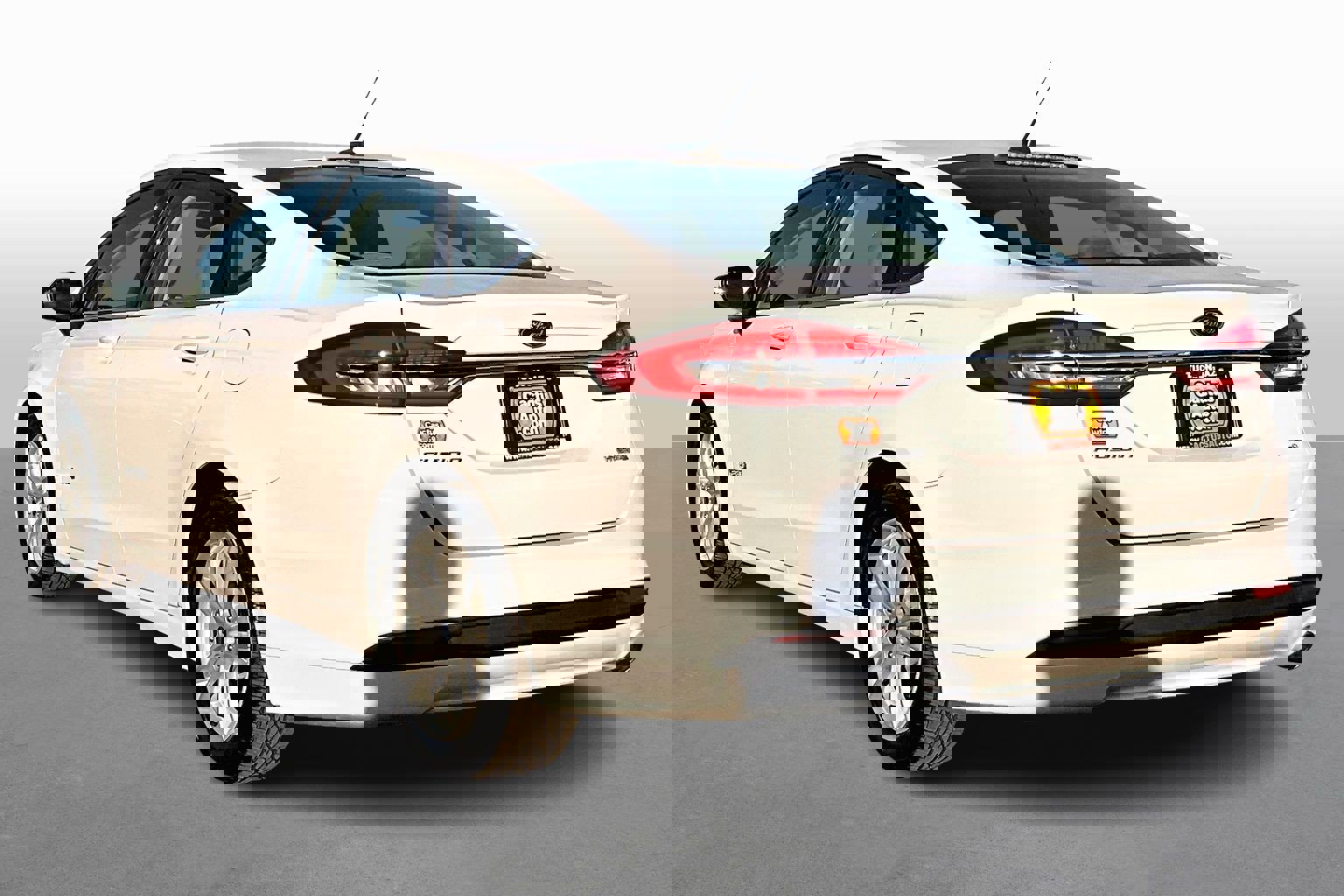 Used 2018 Ford Fusion S image 11