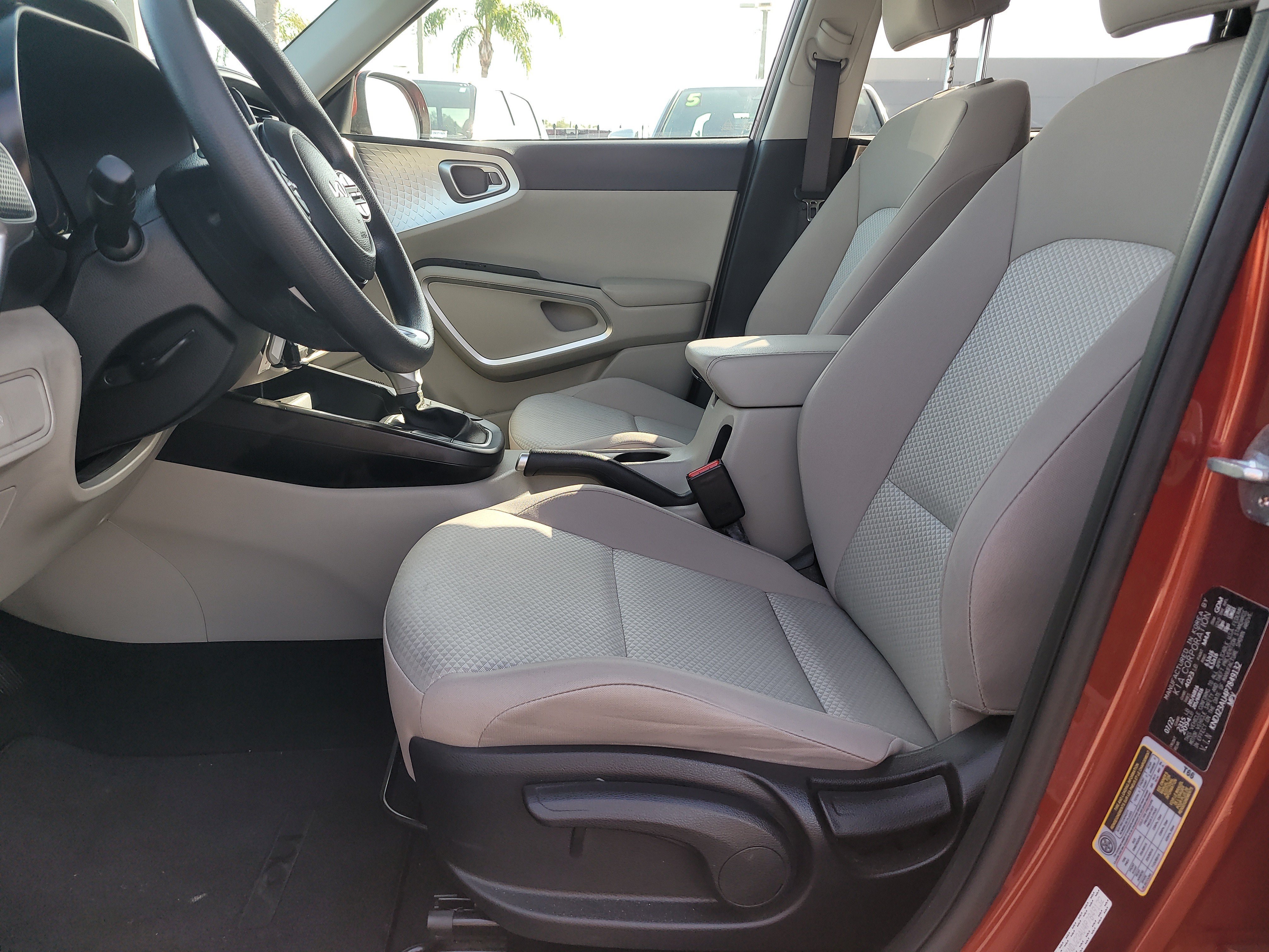 Used 2023 Kia Soul LX FWD image 16