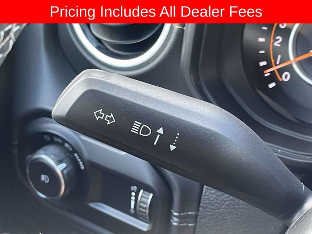 Used 2025 Jeep Wrangler Unlimited Sahara w/ Safety Group AWD/4WD image 31